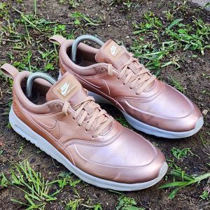 NIKE AIR MAX THEA - Womens Athletic Shoes - SIZE 10